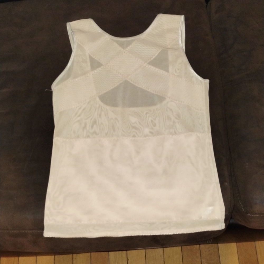 KYMAR NWOT BODY SHAPER XL TAN